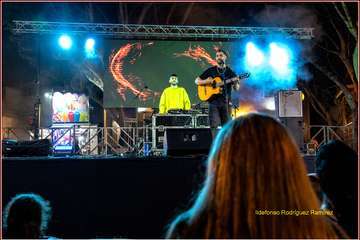 Telde disfruta de una divertida Noche de Vinos y conciertos en Los Llanos/TA e Ildefonso Rodríguez.